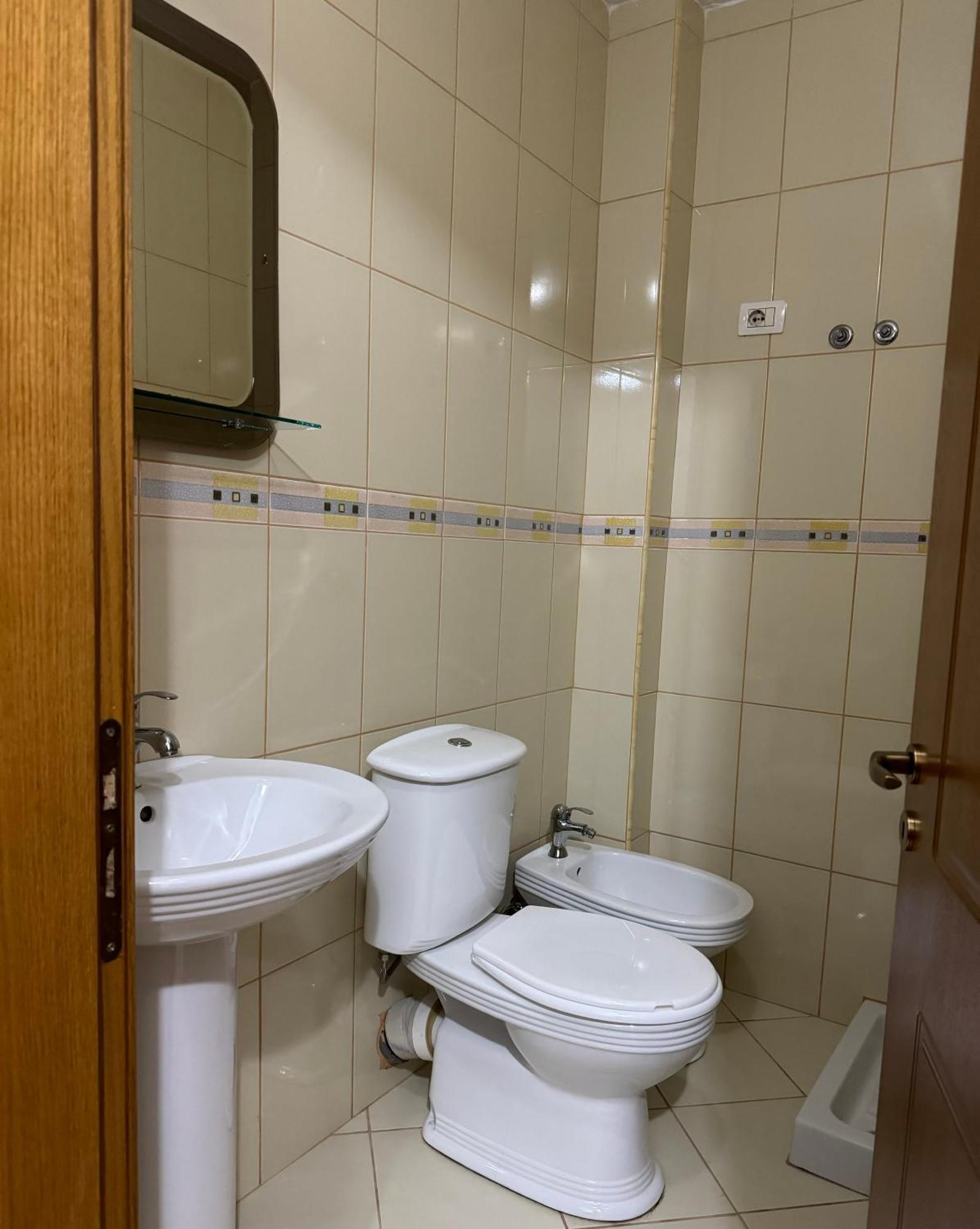 Blehami_Entire_Apartment Берат Екстер'єр фото